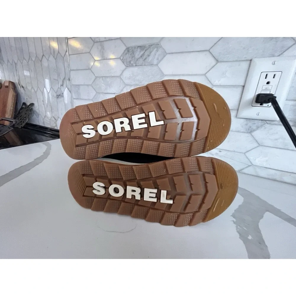 Sorel youth whitney